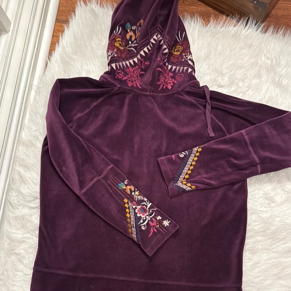 Johnny Was Purple Velour Embroidered Hoodie and Pants Set size M pre-owned. - Picture 4 of 8